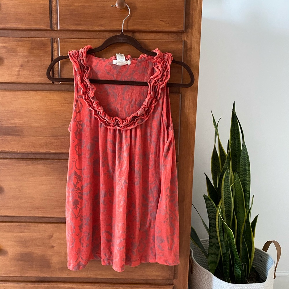 Orange scoop neck tank